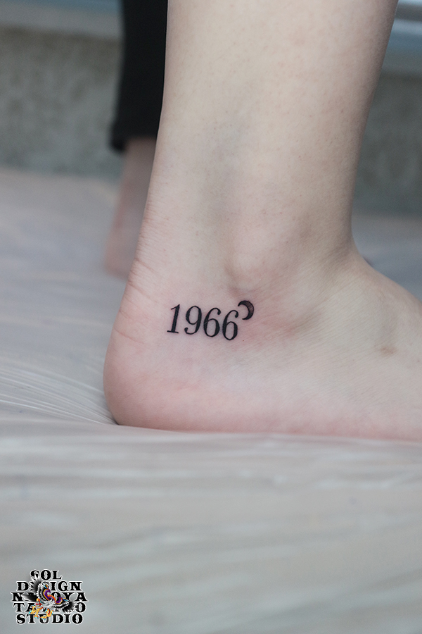 名古屋　タトゥー　女性